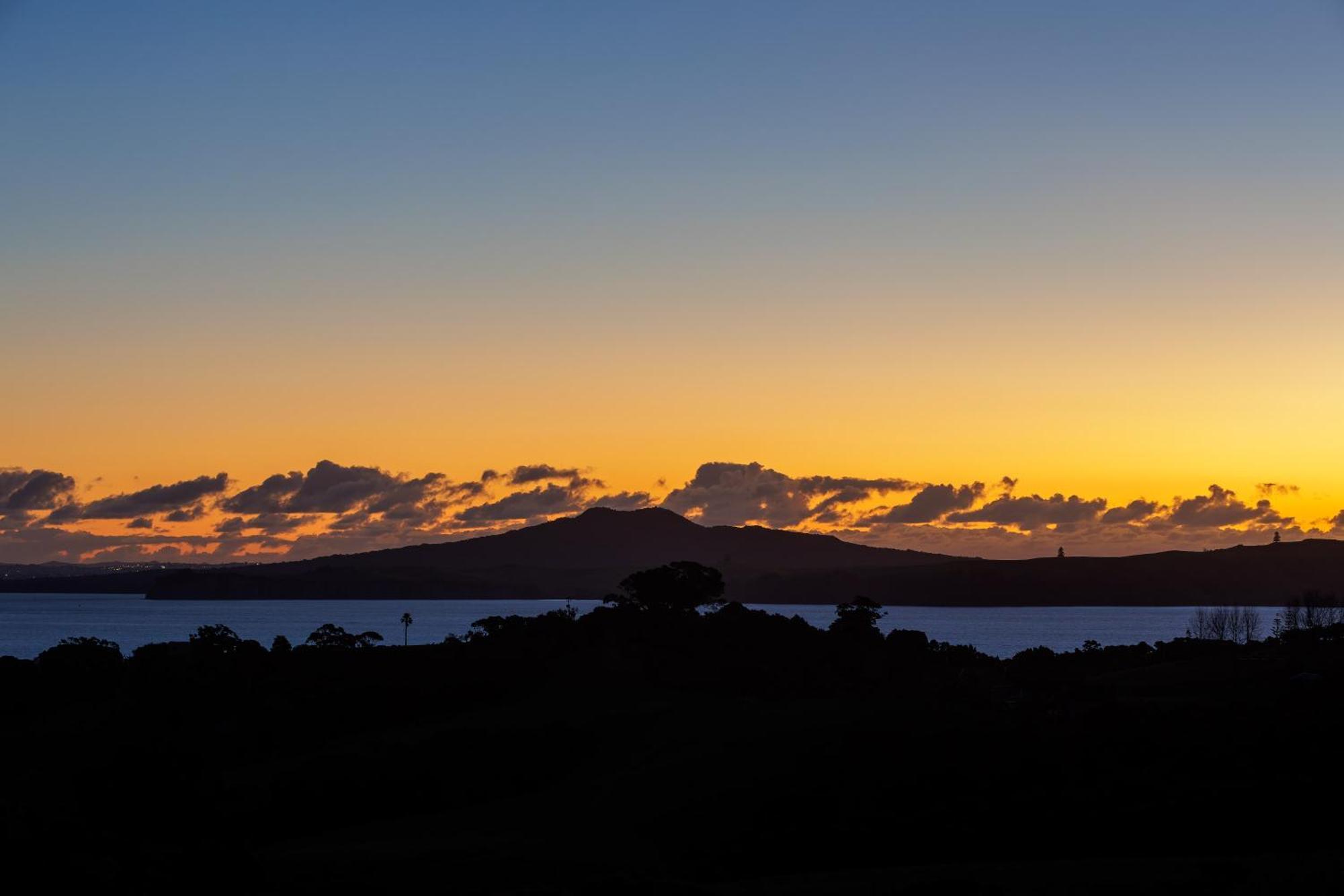 Cable Bay Views Apartment Oneroa Luaran gambar